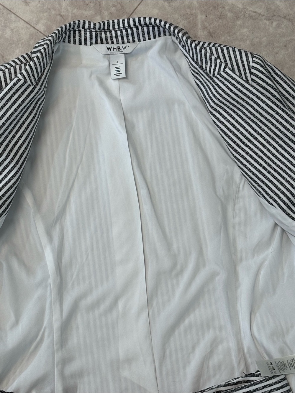 NWOT WHBM Pinstripe Fitted Blazer W/ Matching Shorts Black/ White Size 6 - Picture 4 of 16